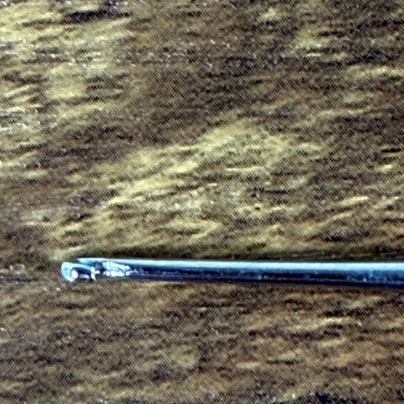 L'Oreal Silver Hair Tool - Picture 4 of 6